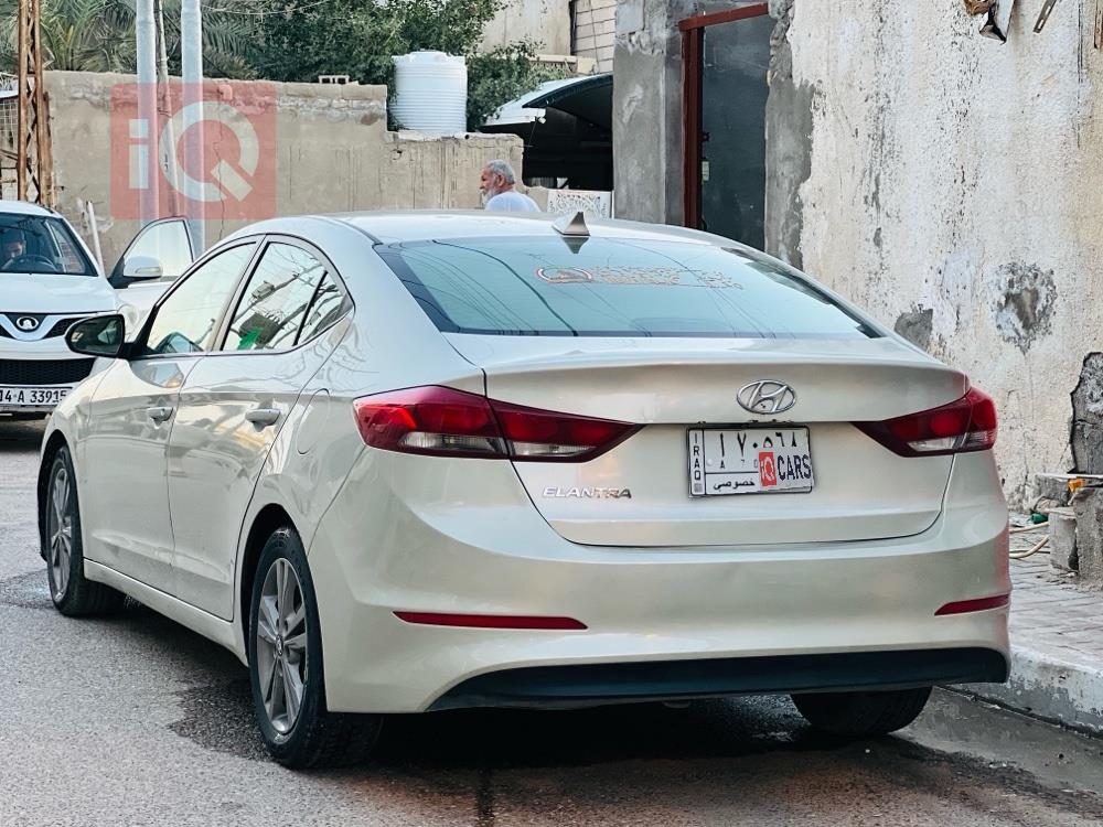 هيونداي النترا